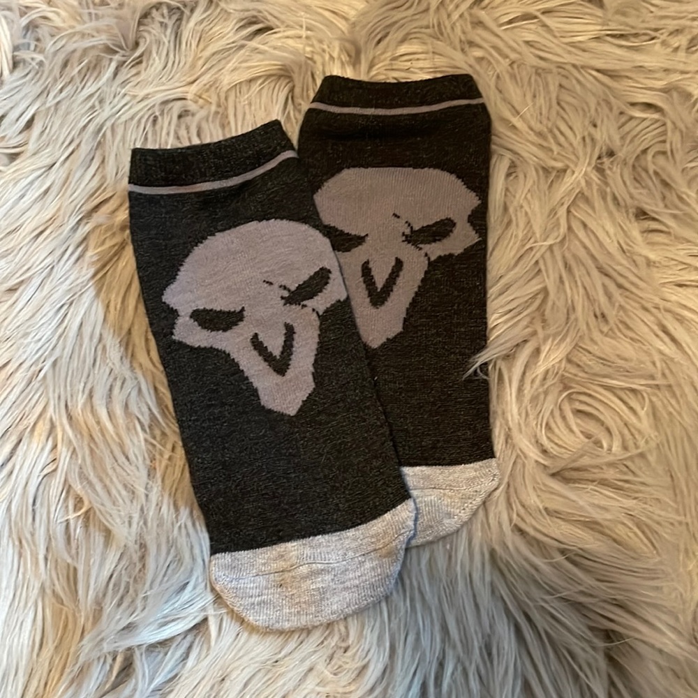 🎮 FREE Overwatch Reaper Socks Size 6